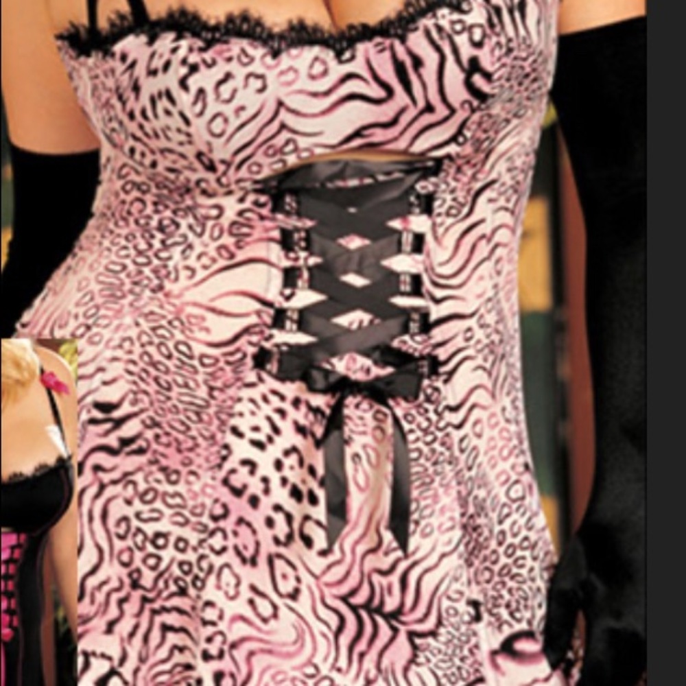 Intimate Attitudes Chemise